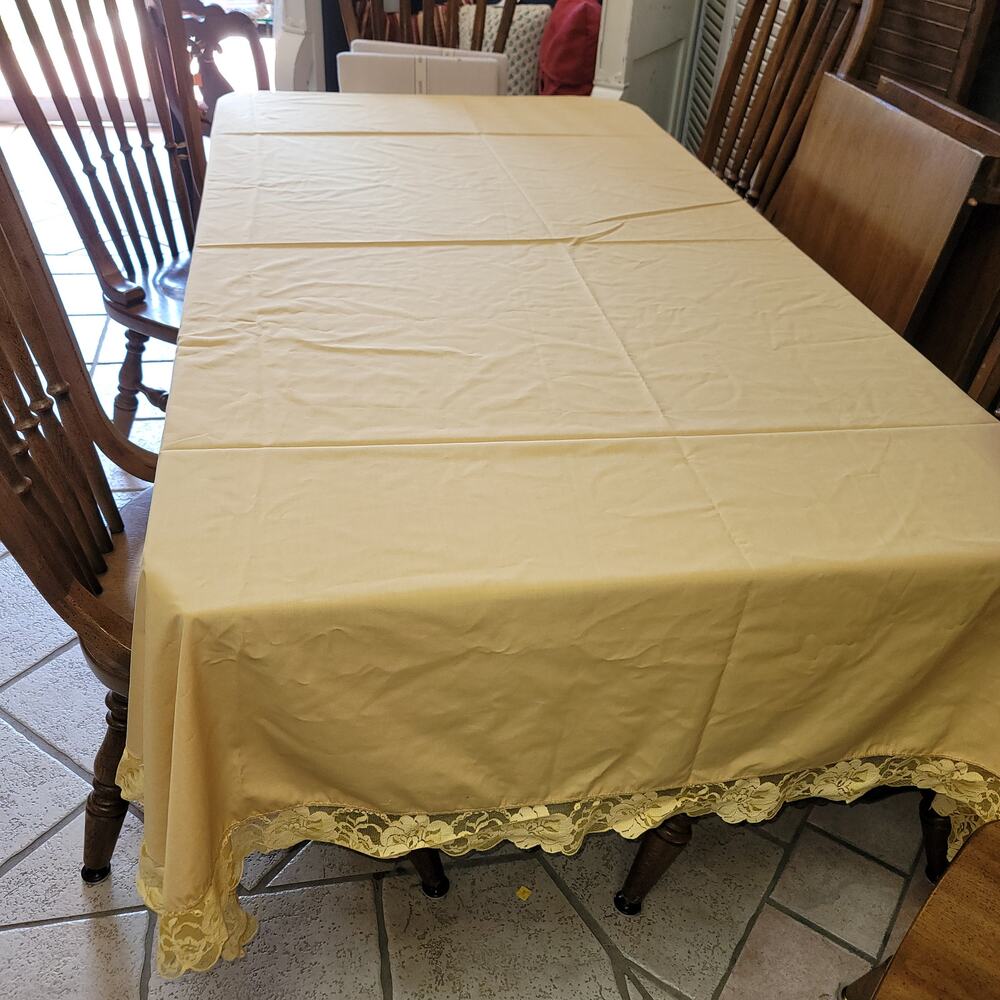VIntage COTTON blend tablecloth with lace Mid Century Modern Harvest Gold MCM